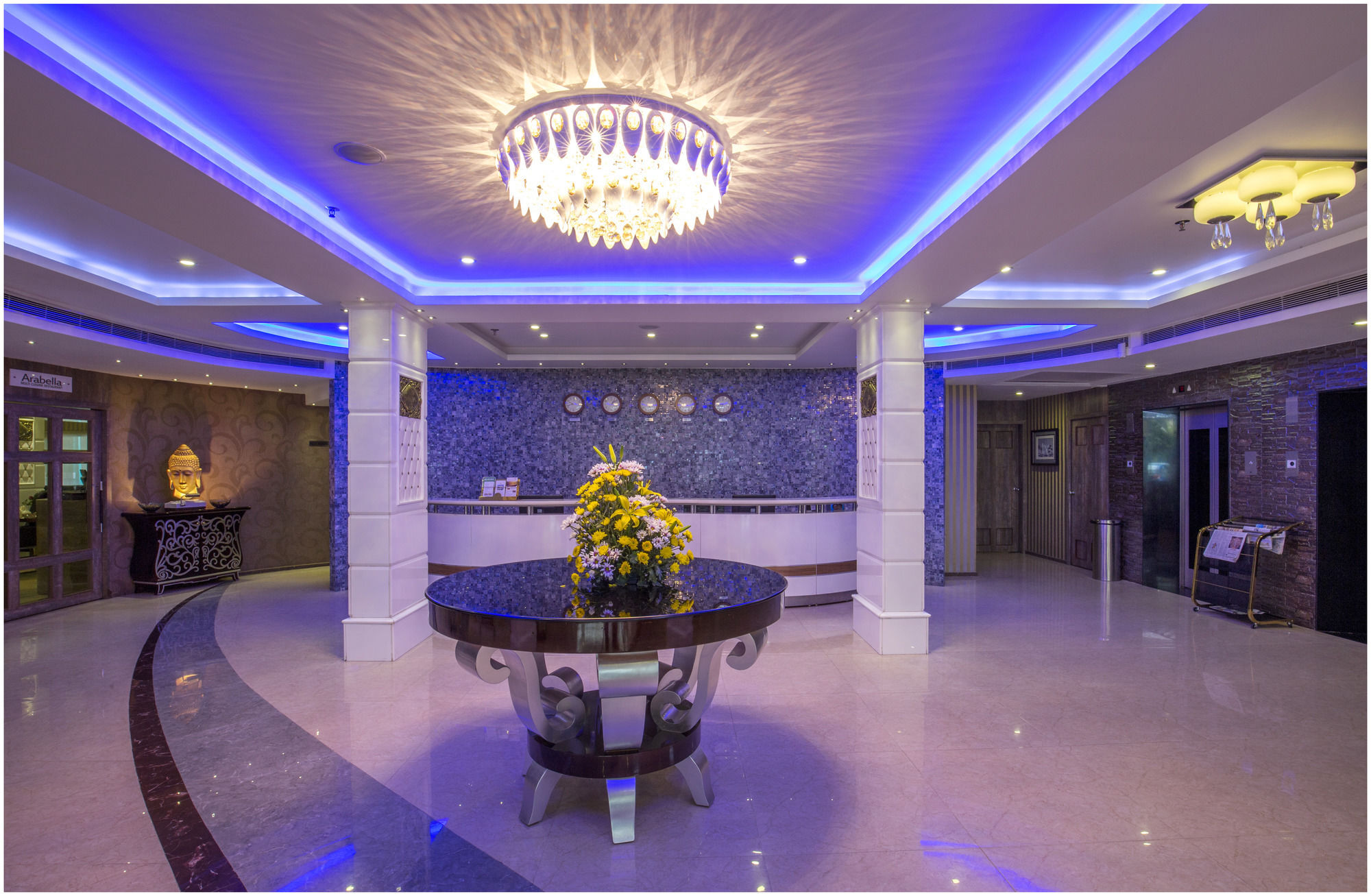 The Pgs Vedanta Hotel Kochi Exterior photo