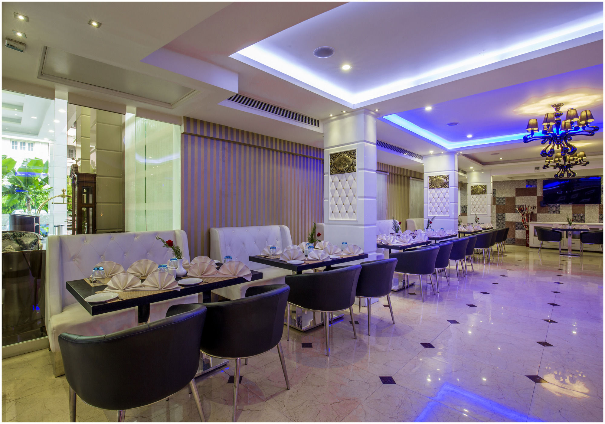The Pgs Vedanta Hotel Kochi Exterior photo