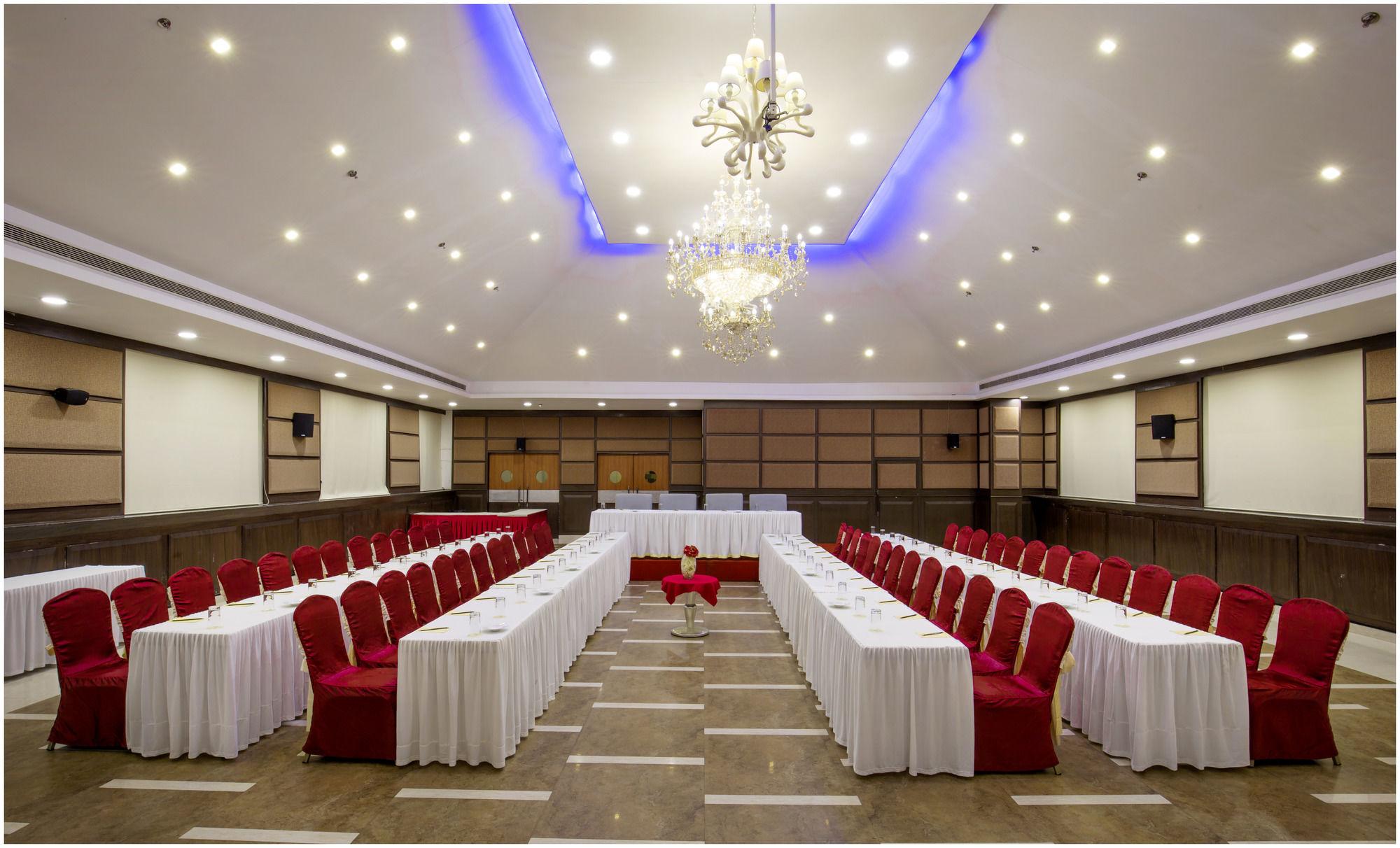 The Pgs Vedanta Hotel Kochi Exterior photo